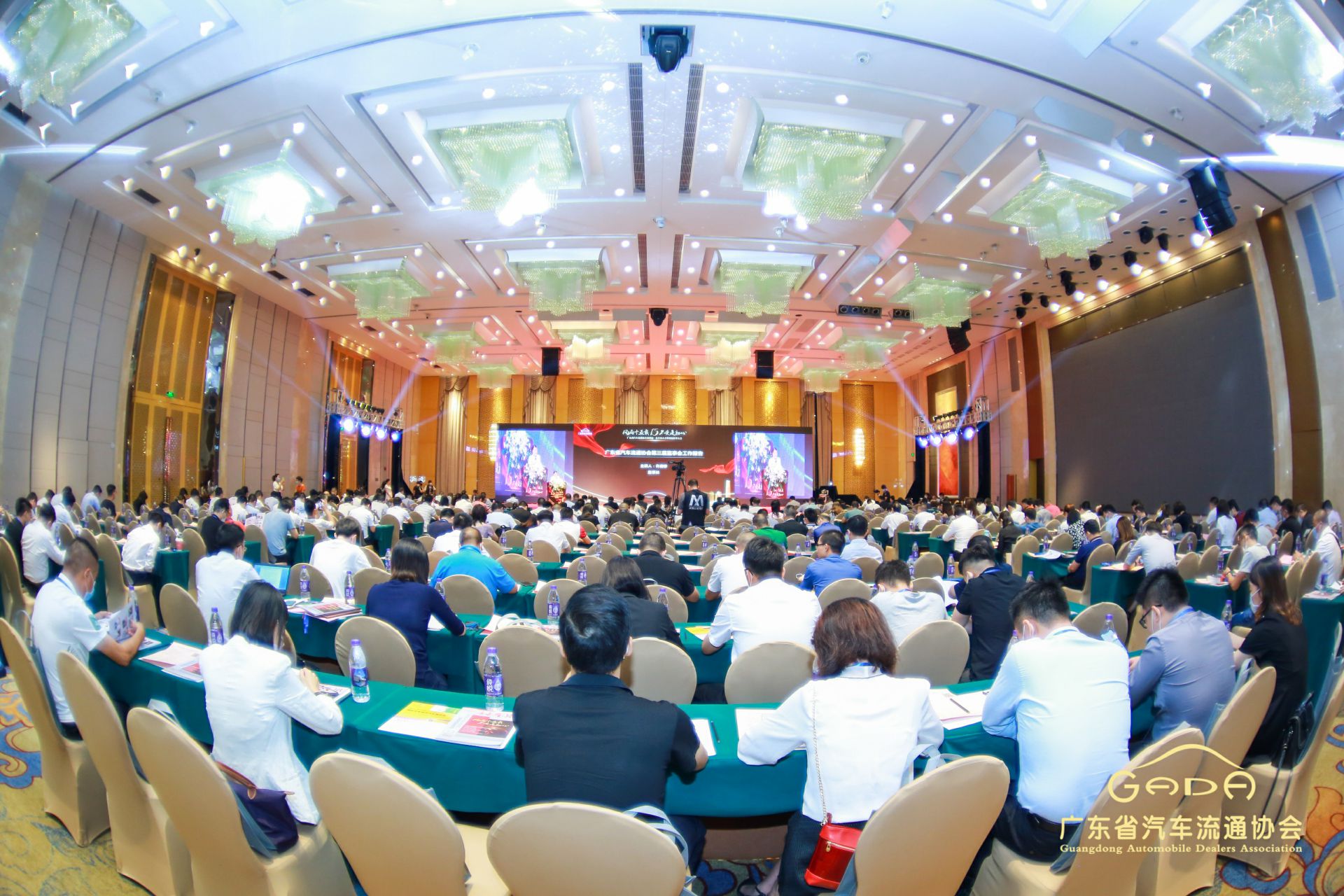 喜报丨hth华体网站登录入口-华体(中国)“包揽”省汽车流通行业颁奖礼53项大奖(图1)