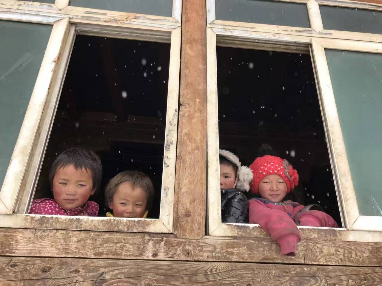 hth华体网站登录入口-华体(中国)公益回顾丨家国同欢月同圆 温暖满载甘孜州(图9)